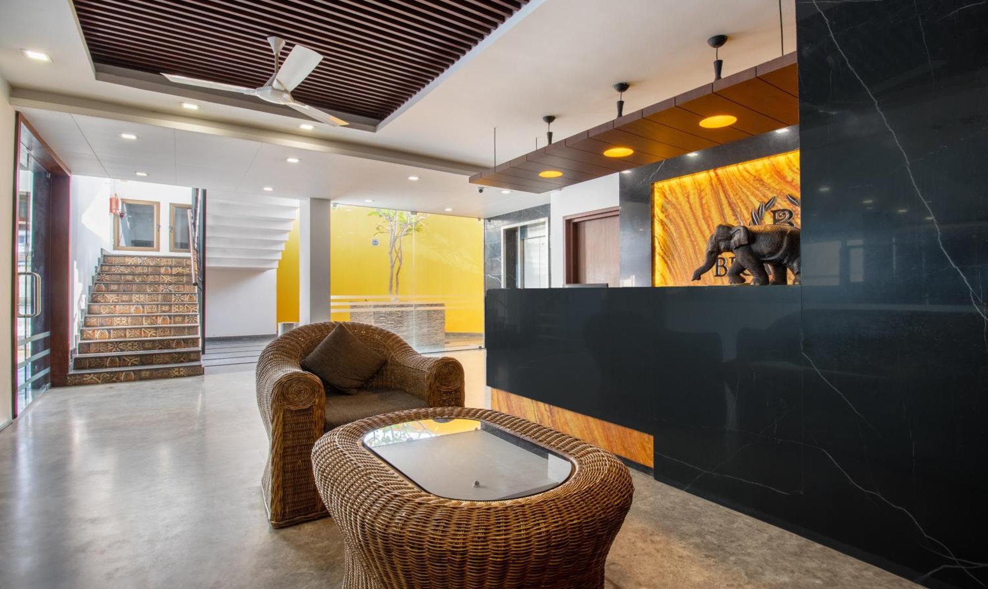 Hotel Treebo Brahma, Wayanad Sultan Bathery Exterior foto